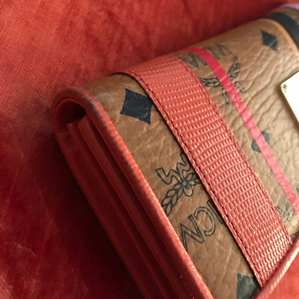 MCM Wallet Flap Tri Fold - Picture 4 of 8